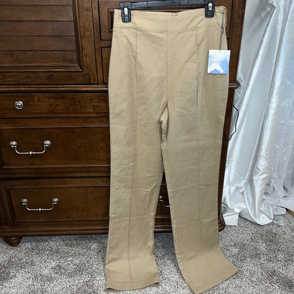 MAJORELLE Ameera Pant in Taupe Green - Picture 8 of 9